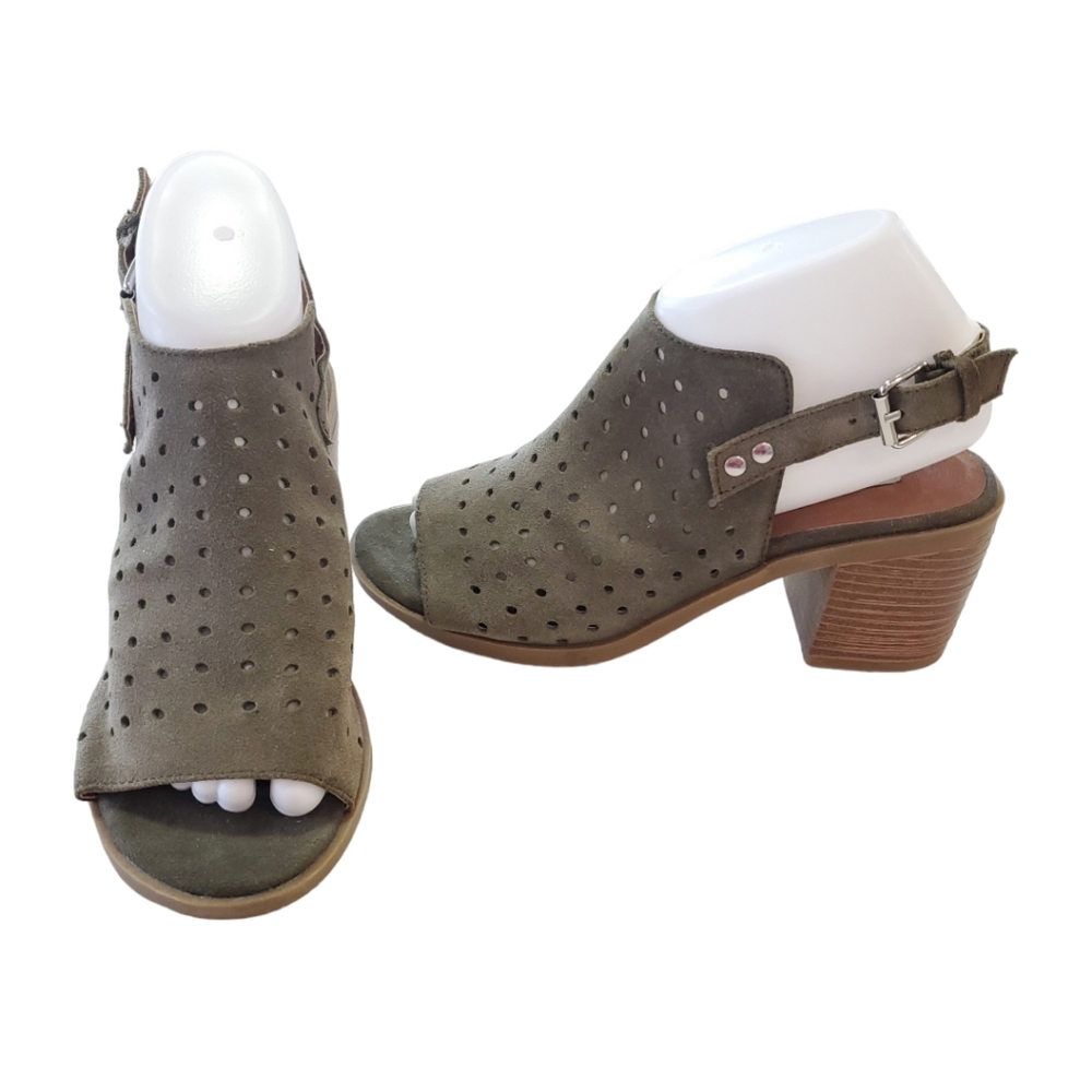 Steve Madden Leather Ginelle Olive Green Bootie Size 7.5 - Picture 8 of 16